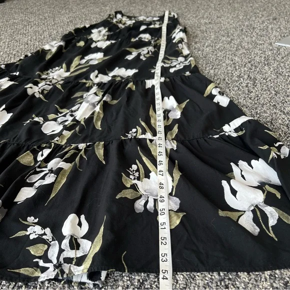 Ava & Viv Floral Black and White Scoop Neck Maxi Dress - Picture 10 of 10